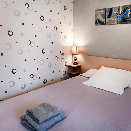 Hotel Des Touristes 2*