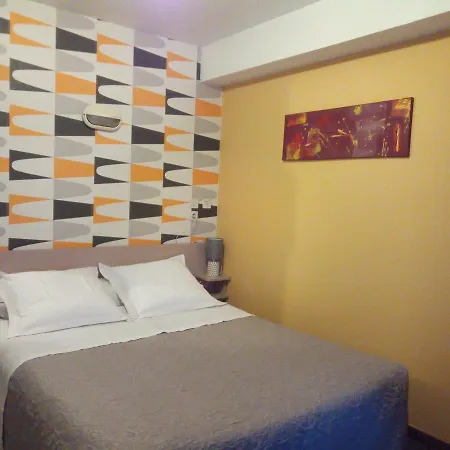 Hotel Des Touristes 2*