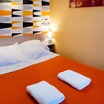 Des Touristes Hotel 2*