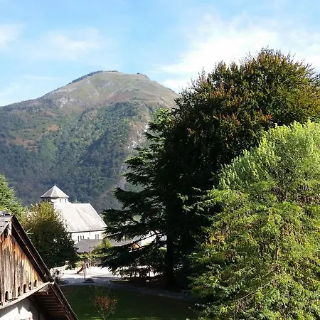 Des Touristes Hotel 2*