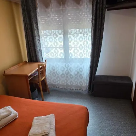 Des Touristes 2* Pierrefitte-Nestalas