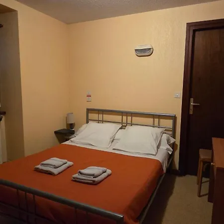 Hotel Des Touristes 2*