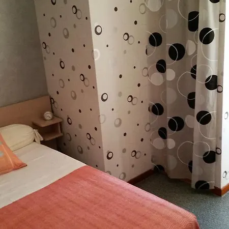 Hotel Des Touristes 2*